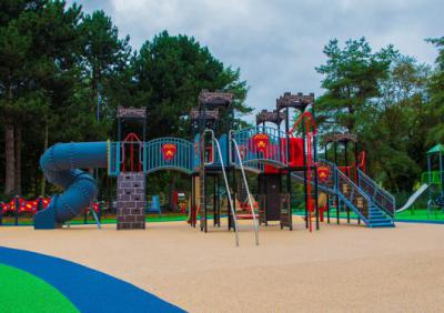 Castle Grounds Play park 