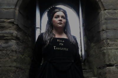  FAMOUS HISTORIAN LESLEY SMITH AS ANNE BOLEYN